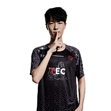 Rb — VALORANT player